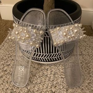 Pearl detail sandals